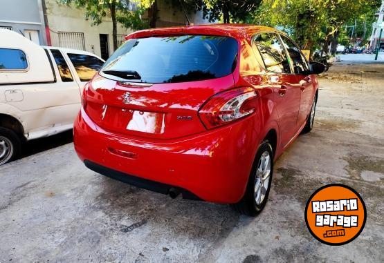 Autos - Peugeot 208 allure 2015 Nafta 118000Km - En Venta