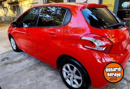 Autos - Peugeot 208 allure 2015 Nafta 118000Km - En Venta