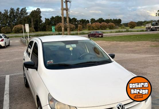 Autos - Volkswagen Voyage 2011 Nafta 195000Km - En Venta