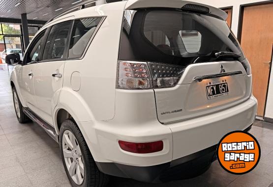 Camionetas - Mitsubishi Outlander 2.4 4x4 CVT 2013 Nafta 145000Km - En Venta