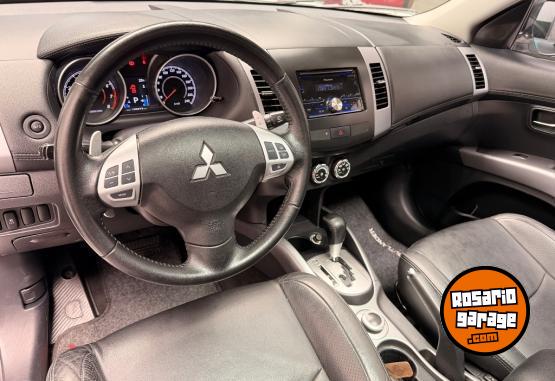 Camionetas - Mitsubishi Outlander 2.4 4x4 CVT 2013 Nafta 145000Km - En Venta