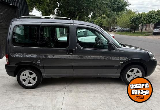 Utilitarios - Peugeot Partner Patagonica vtc pl 2015 Nafta 93000Km - En Venta