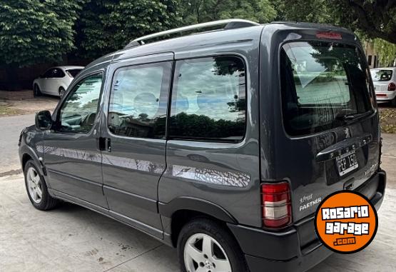 Utilitarios - Peugeot Partner Patagonica vtc pl 2015 Nafta 93000Km - En Venta