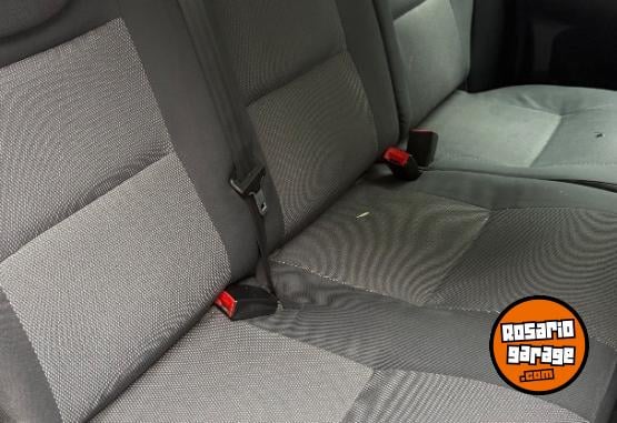 Utilitarios - Peugeot Partner Patagonica vtc pl 2015 Nafta 93000Km - En Venta