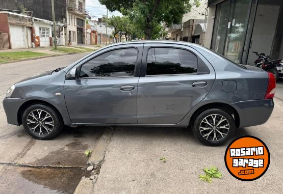 Autos - Toyota ETIOS 1.5 XLS 2014 Nafta - En Venta