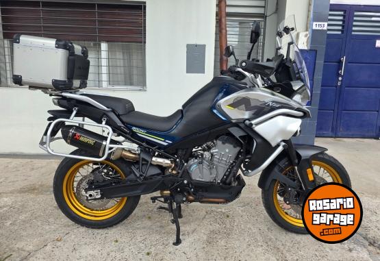 Motos - CF Mt 800 touring 2023 Nafta 10703Km - En Venta