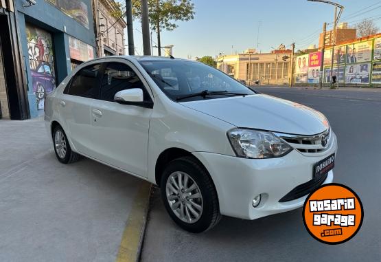 Autos - Toyota Etios Xls 2017 Nafta - En Venta