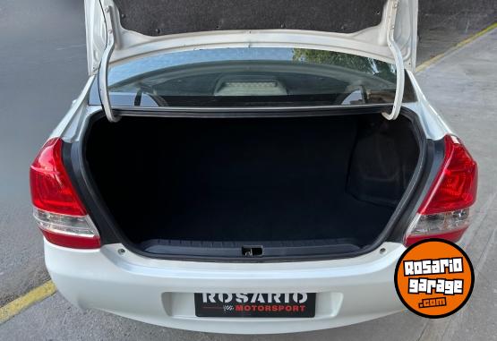 Autos - Toyota Etios Xls 2017 Nafta - En Venta