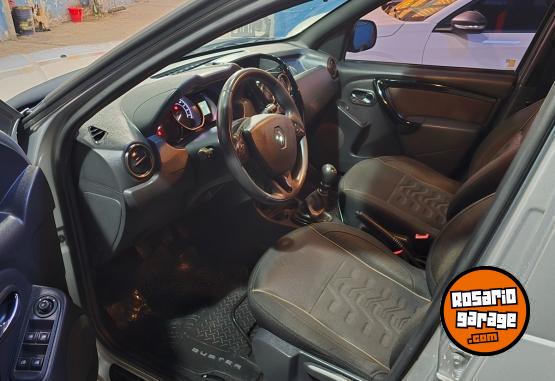 Autos - Renault Duster privilege 2.0L 2017 Nafta 93000Km - En Venta