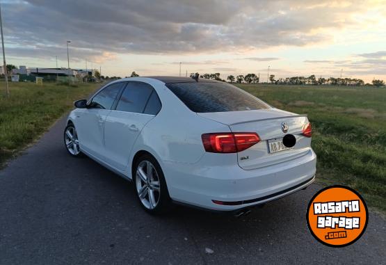 Autos - Volkswagen Vento GLI DSG 2017 Nafta 137000Km - En Venta