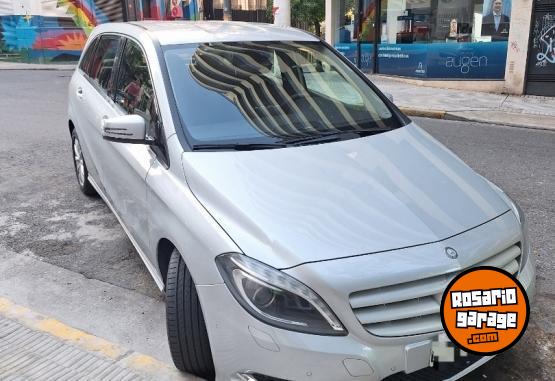 Autos - Mercedes Benz B200 2014 Nafta 106000Km - En Venta