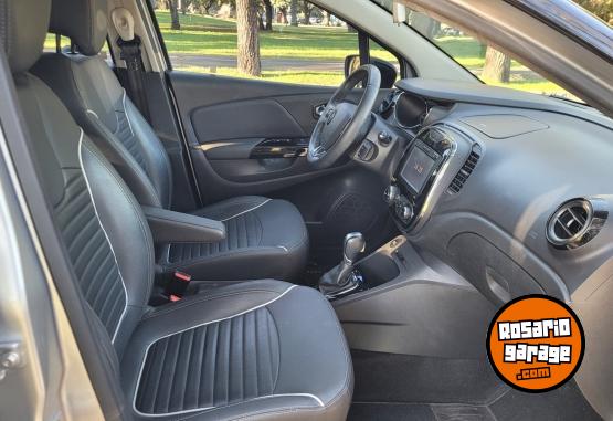 Autos - Renault CAPTUR 2018 Nafta 60000Km - En Venta