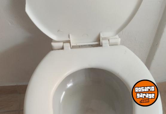 Hogar - Inodoro con tapa - En Venta