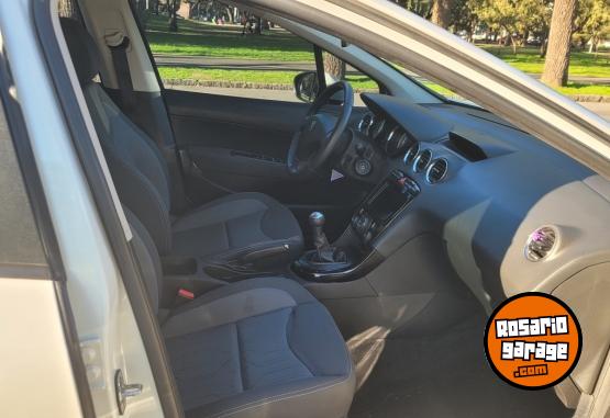 Autos - Peugeot 308 2019 Nafta 40000Km - En Venta