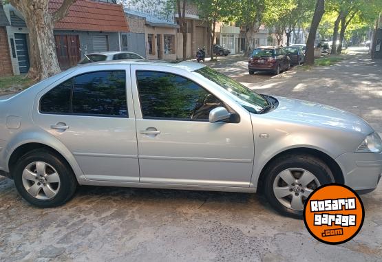 Autos - Volkswagen Bora TDI 2010 Diesel 205000Km - En Venta