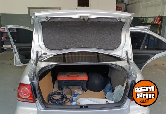 Autos - Volkswagen Bora TDI 2010 Diesel 205000Km - En Venta