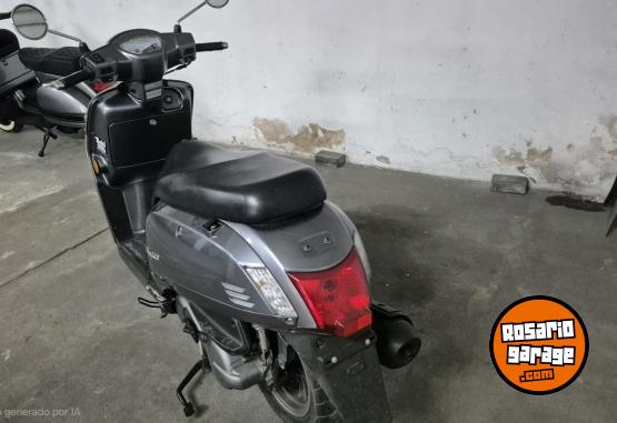 Motos - Kymco LIKE 125 2021 Nafta 21000Km - En Venta