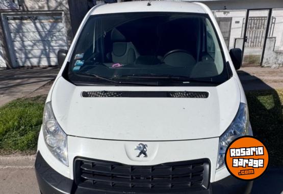Utilitarios - Peugeot Expert 2016 Diesel 231000Km - En Venta