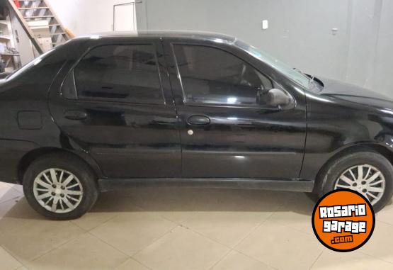 Autos - Fiat Siena 2005 GNC 236000Km - En Venta