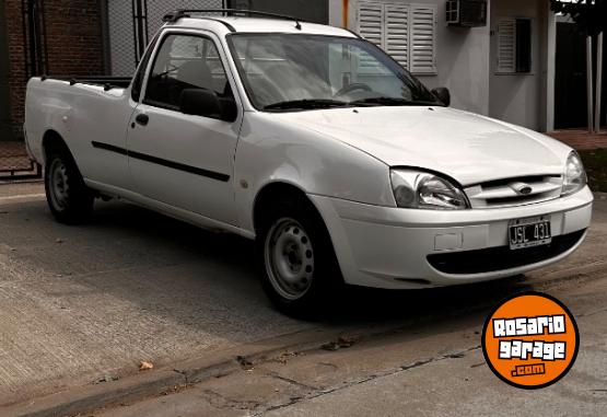 Utilitarios - Ford Courrier 2011 Nafta 120000Km - En Venta