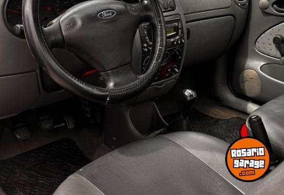 Utilitarios - Ford Courrier 2011 Nafta 120000Km - En Venta