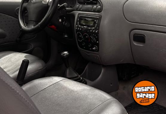 Utilitarios - Ford Courrier 2011 Nafta 120000Km - En Venta