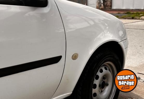 Utilitarios - Ford Courrier 2011 Nafta 120000Km - En Venta