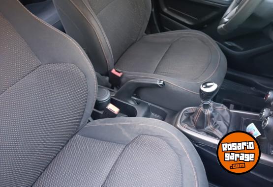 Autos - Chevrolet Onix LTZ Full 2013 Nafta 131000Km - En Venta