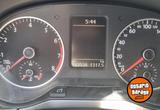 Autos - Volkswagen Suran 2016 Nafta 163500Km - En Venta