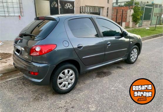 Autos - Peugeot Compact 2010 Nafta 200Km - En Venta