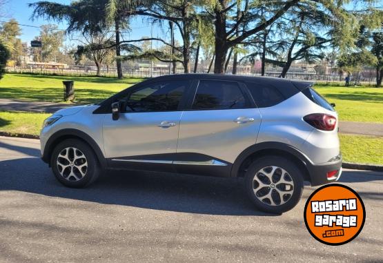 Autos - Renault CAPTUR 2020 Nafta 60000Km - En Venta