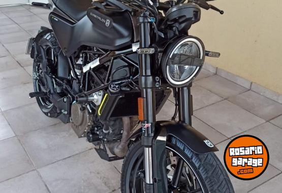 Motos - Husqvarna Svartpilen 200cc 2022 Nafta 7800Km - En Venta