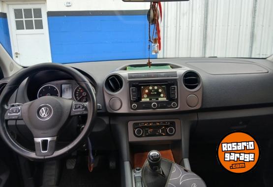 Camionetas - Volkswagen AMAROK HIGHLINE 4X2 MT 2014 Diesel 209000Km - En Venta