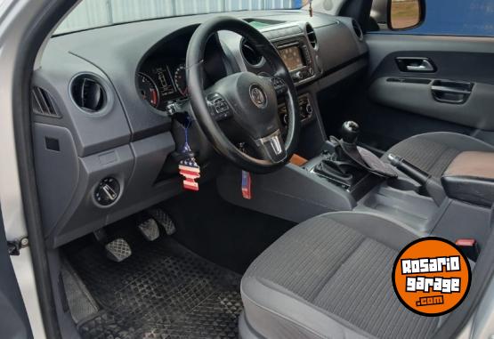 Camionetas - Volkswagen AMAROK HIGHLINE 4X2 MT 2014 Diesel 209000Km - En Venta