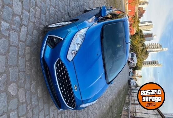 Autos - Ford Fiesta Kinetic SE 2019 Nafta 72000Km - En Venta