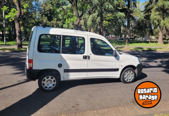 Utilitarios - Peugeot PARTNER PATAGONICA 2021 Diesel 68000Km - En Venta