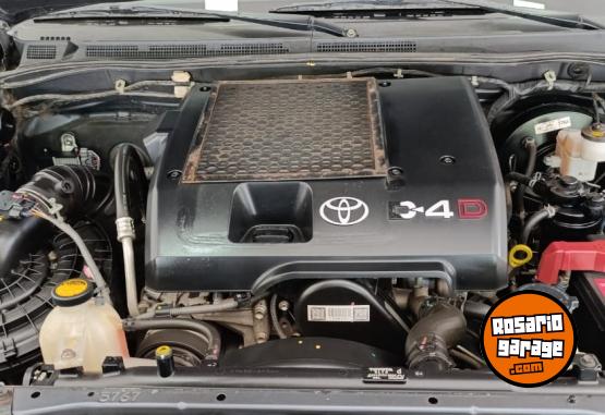 Camionetas - Toyota HILUX SRV 2009 Diesel 146230Km - En Venta
