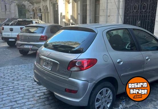 Autos - Peugeot 207 Compact 2014 Nafta 97000Km - En Venta