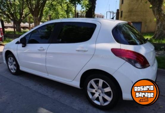Autos - Peugeot 308 C/Navegador 2018 Nafta 125896Km - En Venta