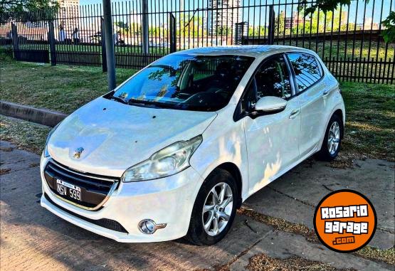 Autos - Peugeot 208 2014 Nafta 115000Km - En Venta