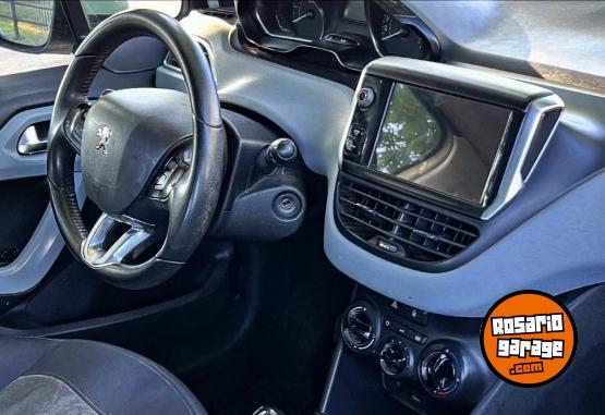 Autos - Peugeot 208 2014 Nafta 115000Km - En Venta