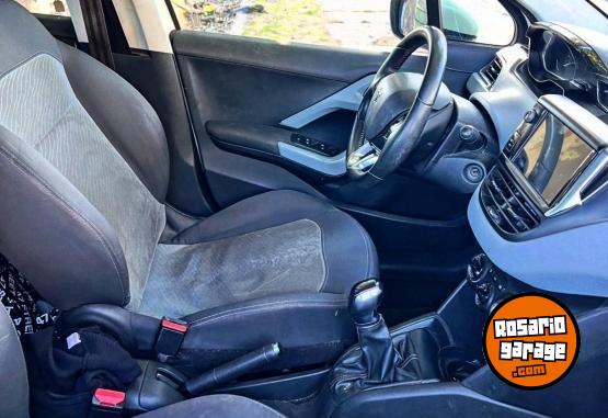 Autos - Peugeot 208 2014 Nafta 115000Km - En Venta