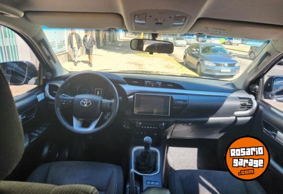 Camionetas - Toyota HILUX SRV 2.8 2016 Diesel - En Venta