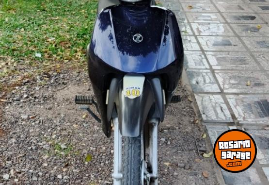 Motos - Zanella Zb 110cc 2017 Nafta 4000Km - En Venta