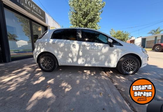 Autos - Fiat Punto Attractive 1.4 2014 GNC 170000Km - En Venta