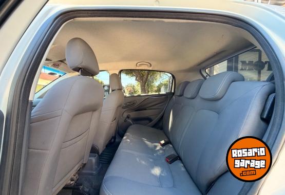 Autos - Fiat Punto Attractive 1.4 2014 GNC 170000Km - En Venta