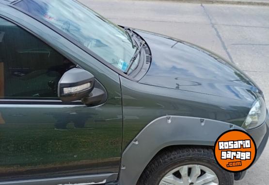 Camionetas - Fiat STRADA ADVENTURE 2013 Nafta 200000Km - En Venta