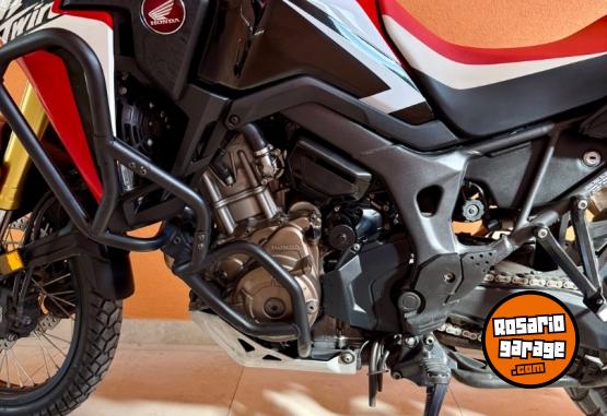 Motos - Honda CRF 1000 AFRICA AT 2017 Nafta 28600Km - En Venta