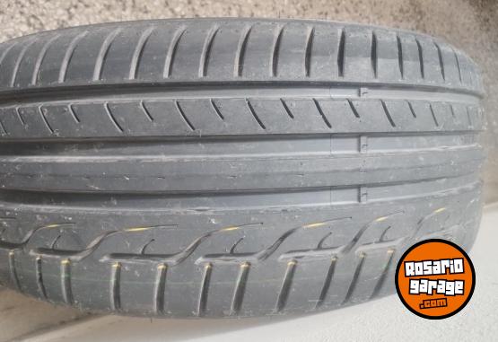 Accesorios para Autos - Oportunidad!! Vendo cubierta Dunlop sportmaxx rt 225/45/R17 - En Venta