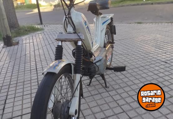 Motos - Zanella V3 1986 Nafta 8000Km - En Venta